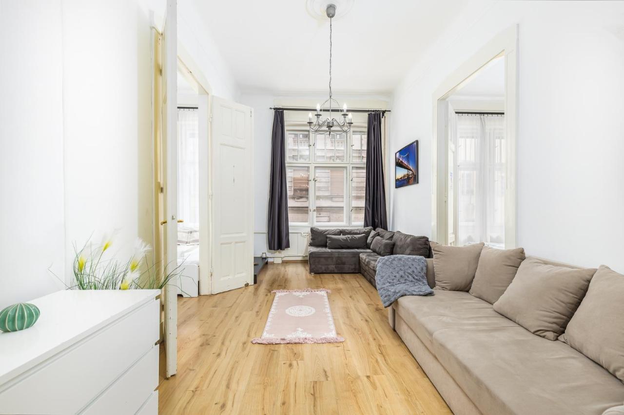 Real Apartments Wesselenyi Budapest Luaran gambar
